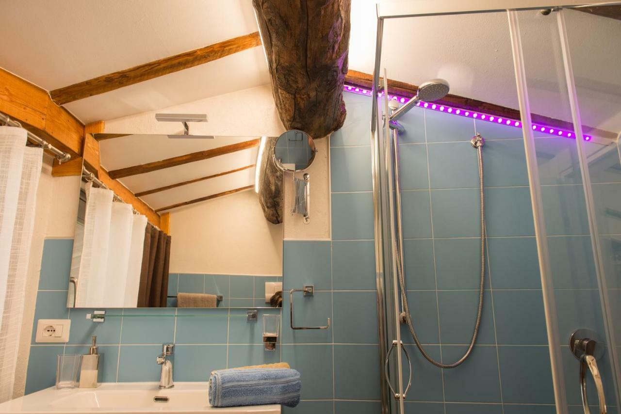 スルツァーノ La Casa Del Comandanteヴィラ エクステリア 写真